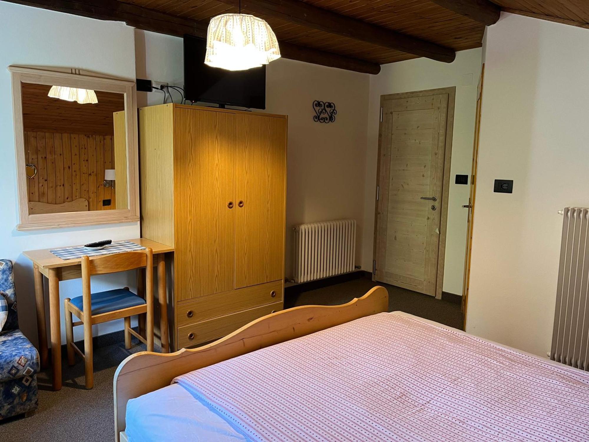 B&B Bucaneve Vigo di Fassa Room photo